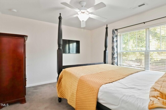 Building Photo - 1304 Cozart St