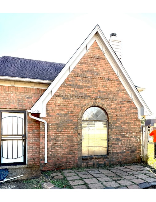 Building Photo - 6001 Hickory Cove