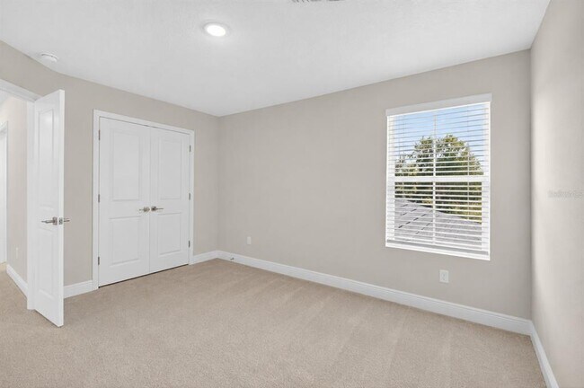 Building Photo - 10009 Surrey Rose Dr