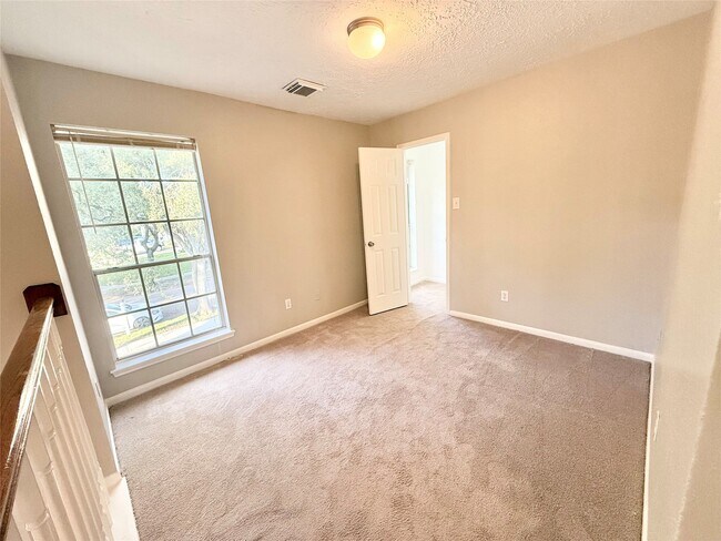Building Photo - 4719 Orkney Dr