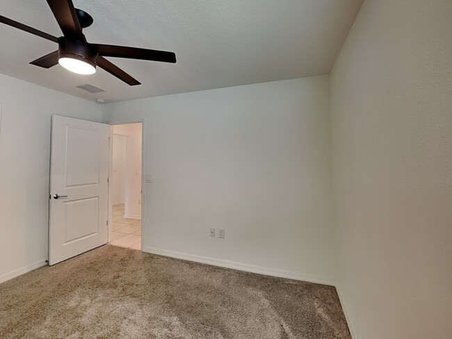 Building Photo - 1918 Birnham Wood Bnd