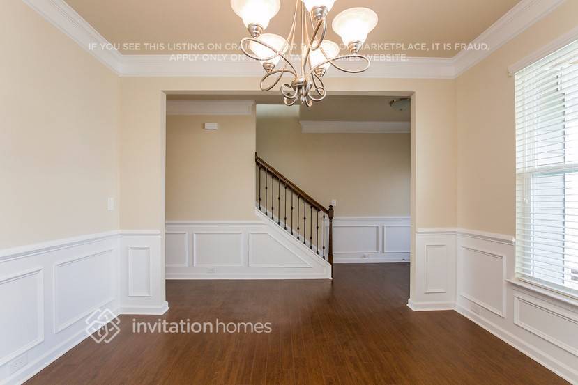 Building Photo - 141 Kingston Drive