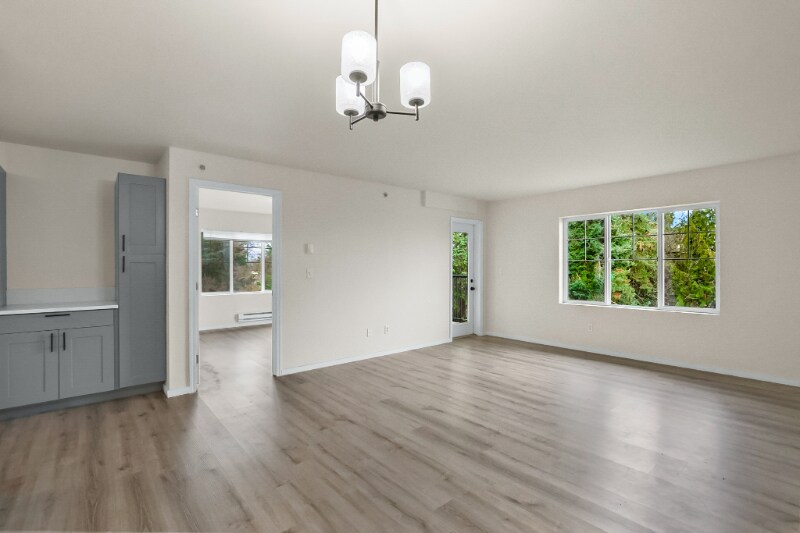 Building Photo - 12040 Bridgeport Way SW