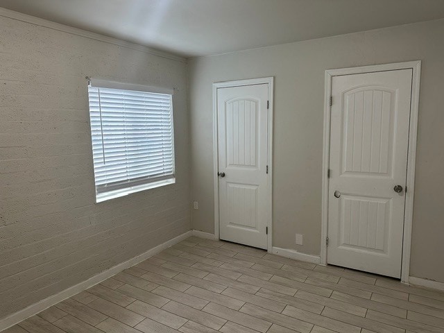 Building Photo - 2111 E Sunland Vista