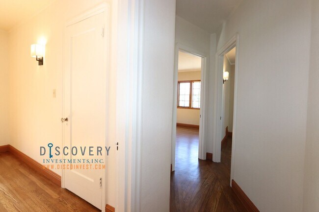 Building Photo - Coming Soon! Coveted Piedmont 5 Bedroom Home