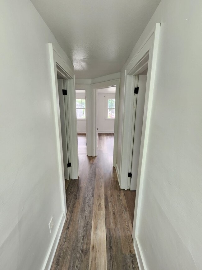 Building Photo - Cozy 3-Bedroom Home in Lima, OH – $1395/Mo...