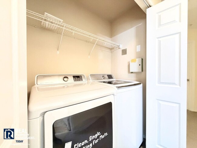 Building Photo - Spacious 4-Bedroom Townhome in Alicia Meadows | Garage, Patio & Pet Friendly