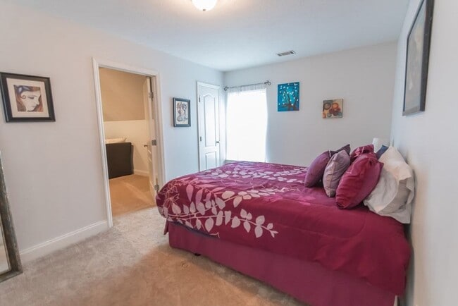 Building Photo - Beautiful Home in Evans!