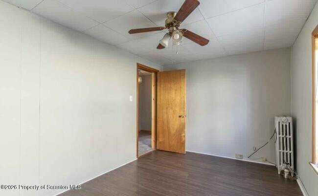 Building Photo - 112 Grove St