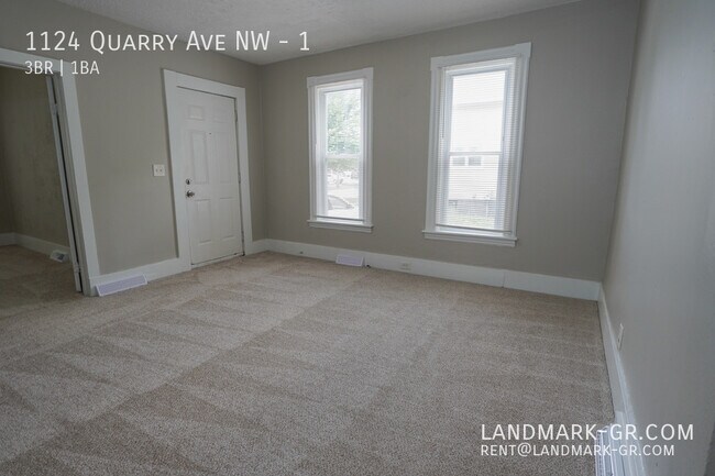 Building Photo - 1124 Quarry Ave NW