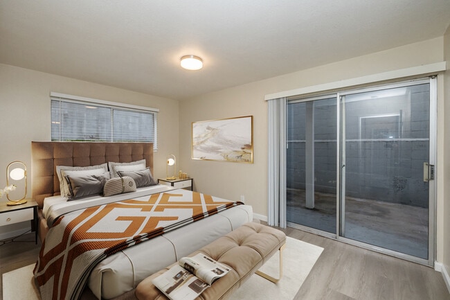 Building Photo - 630 Mariposa
