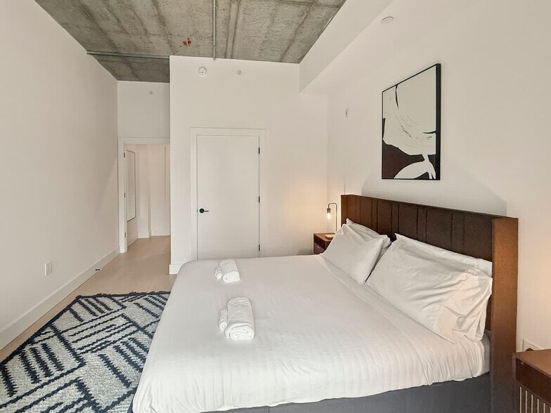 Building Photo - 1247 N 2nd St