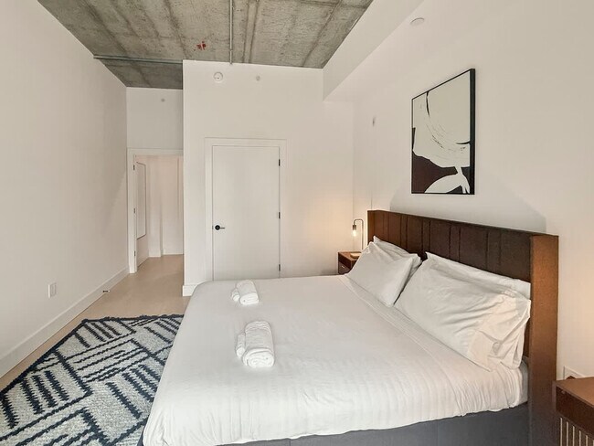 Building Photo - 1247 N 2nd St