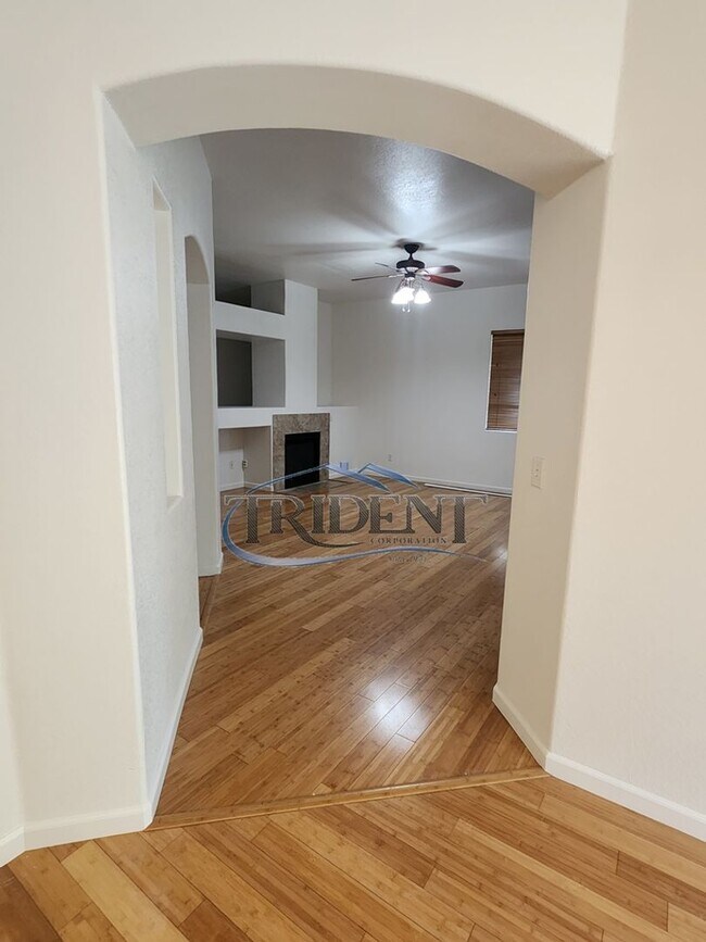 Building Photo - 3 bedroom 2 bath near schools and parks