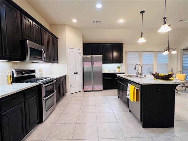 Building Photo - 409 Spring Creek Drive