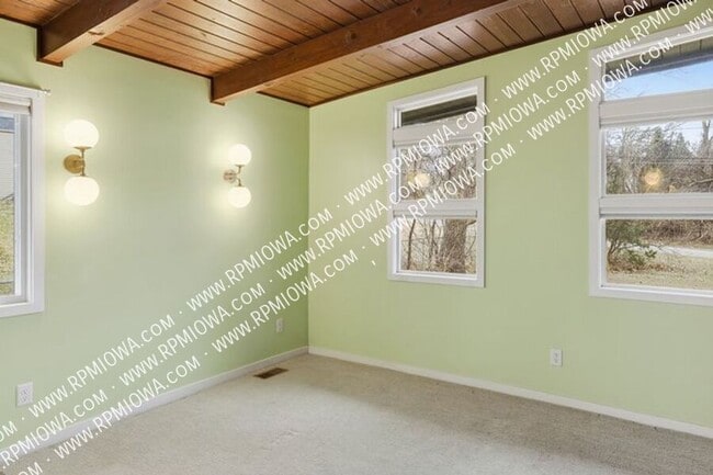 Building Photo - 3135 SW 23rd St