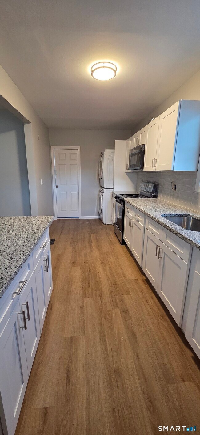 Building Photo - 126 Tremont St