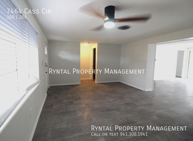 Building Photo - 7464 Cass Cir