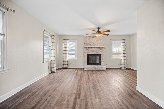 Building Photo - 8323 Outpost Cir