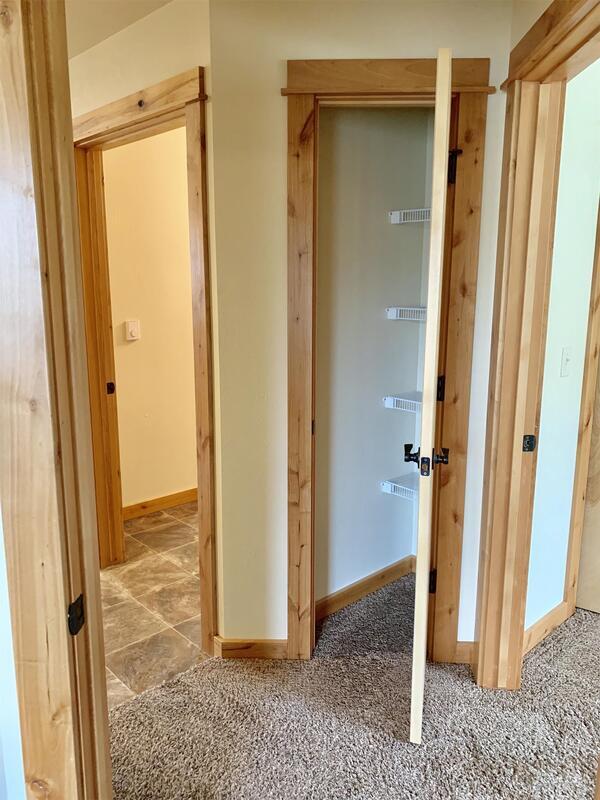 Building Photo - 3744 Travertine Way