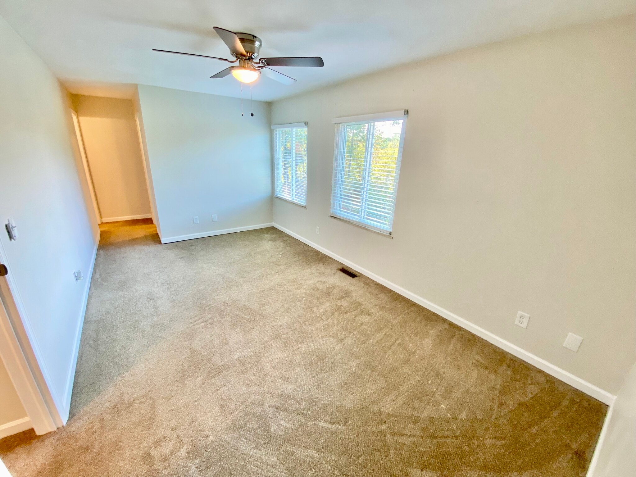 Building Photo - 87 Teays Pt