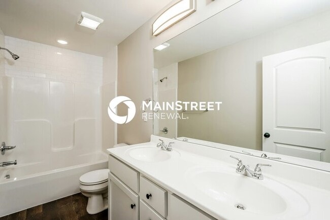Building Photo - 3 Bedroom Pet-Friendly Home in Jeffersonvi...
