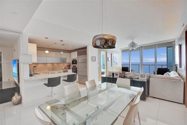 Building Photo - 17121 Collins Ave