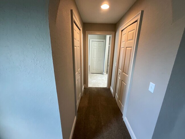 Building Photo - 455 Marion Oaks Ln