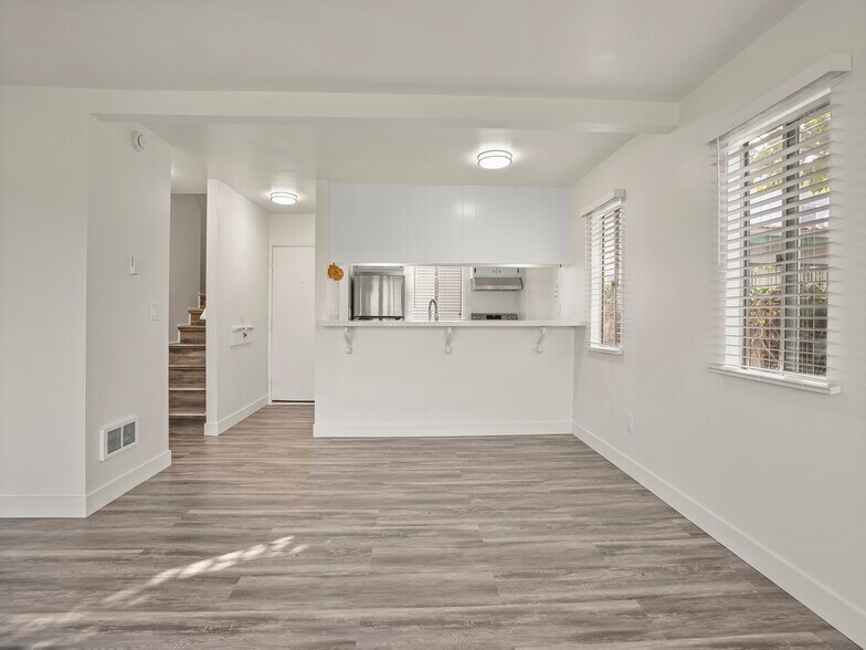 Building Photo - 6374 Caminito Salado