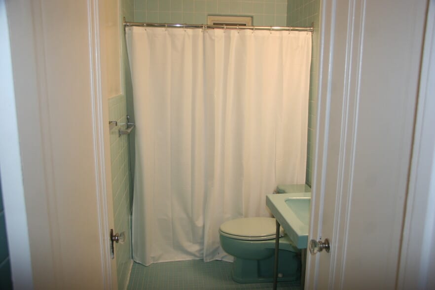 Building Photo - 215 Lincoln St