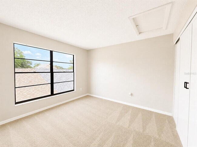 Building Photo - 5104 Springwater Ct