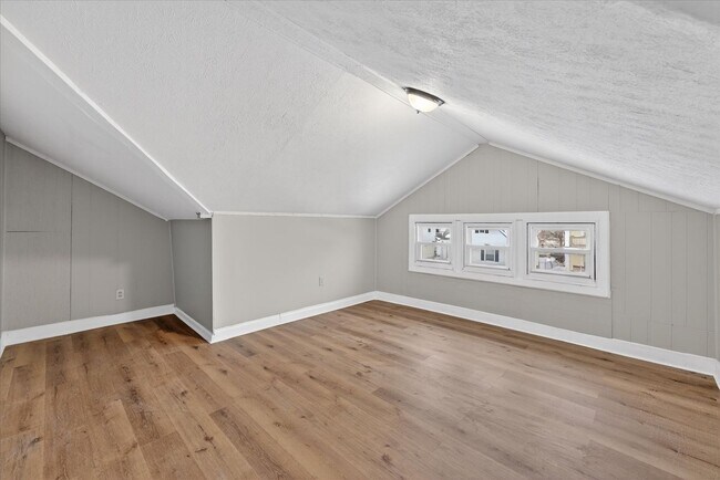 Building Photo - 10608 Wadsworth Ave