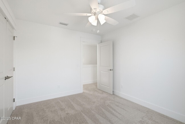 Building Photo - 924 Grace Ave