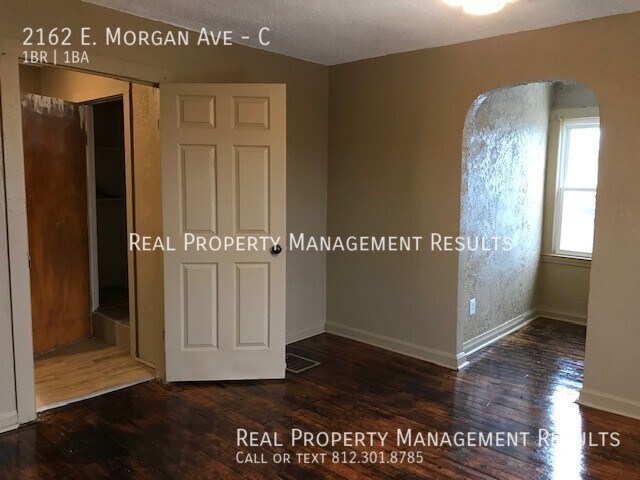 Building Photo - 2162 E Morgan Ave