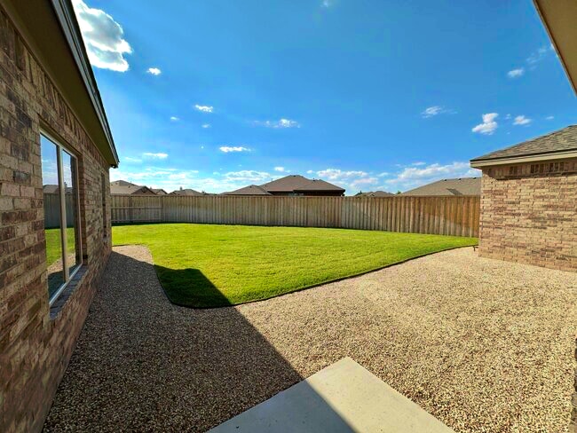 Building Photo - 4912 Jarvis St