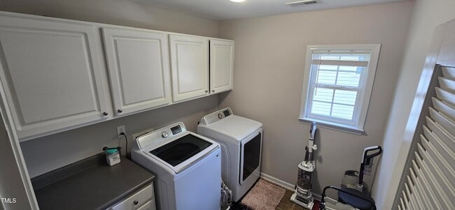 Building Photo - 204 Darbytown Pl