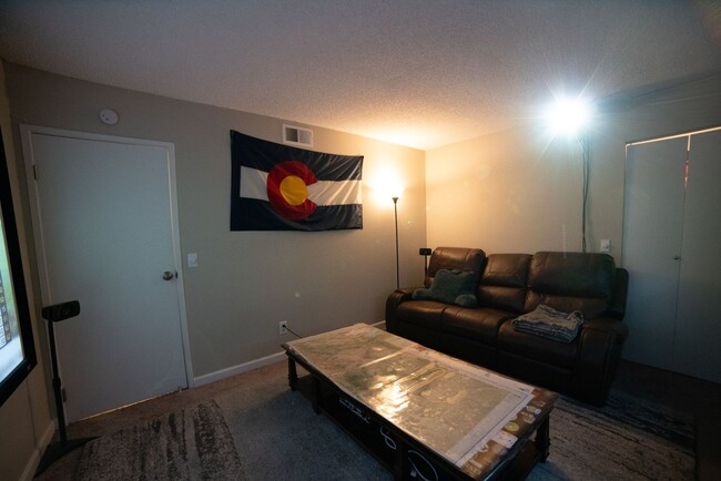 Building Photo - 2BR 2 Bed Condo in Green Mountain - Denver...