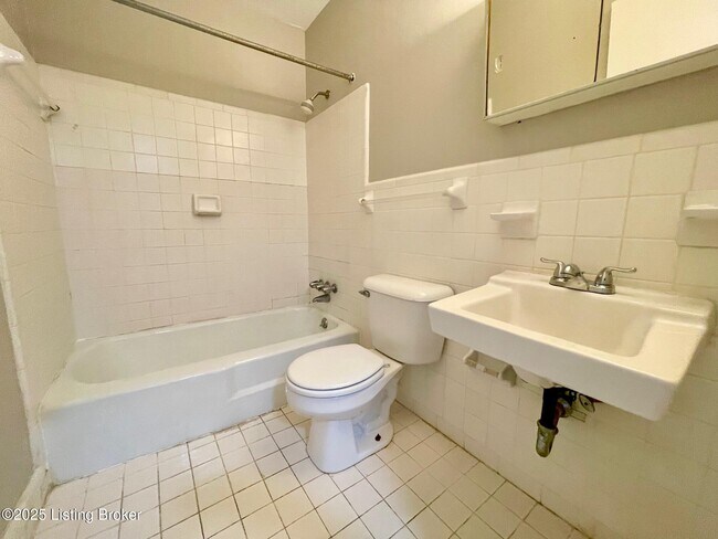 Building Photo - 3409 Prestwood Dr