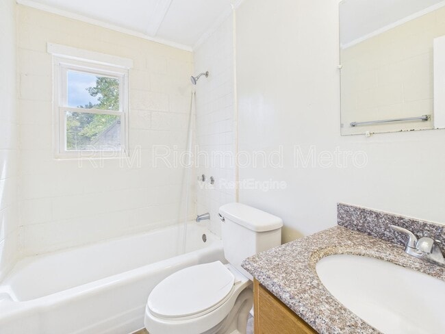 Building Photo - 923 N 20th St