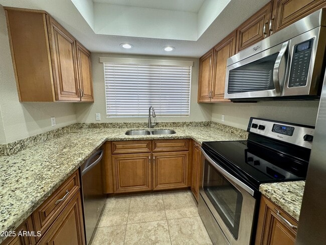 Building Photo - 18050 N 25th Way