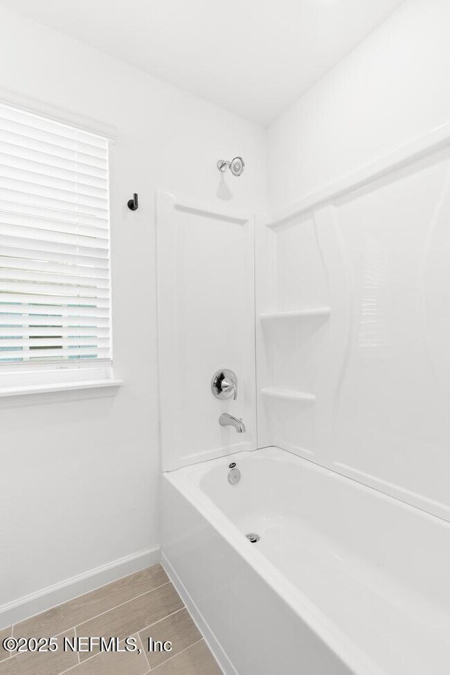 Building Photo - 355 Miromar Lk Dr