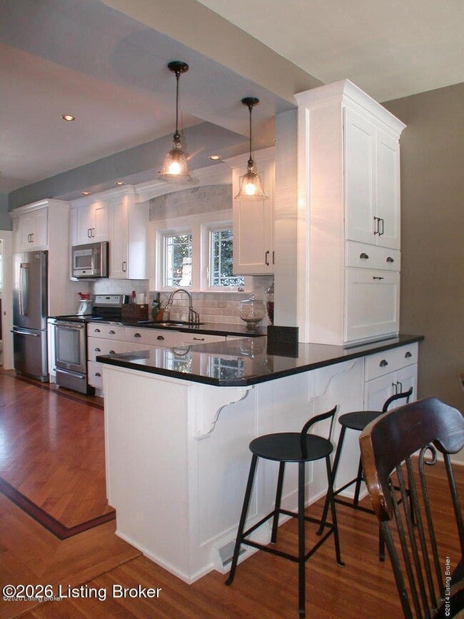 Building Photo - 2316 Carolina Ave