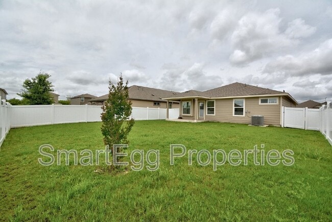 Building Photo - 18313 Cuyahoga Dr