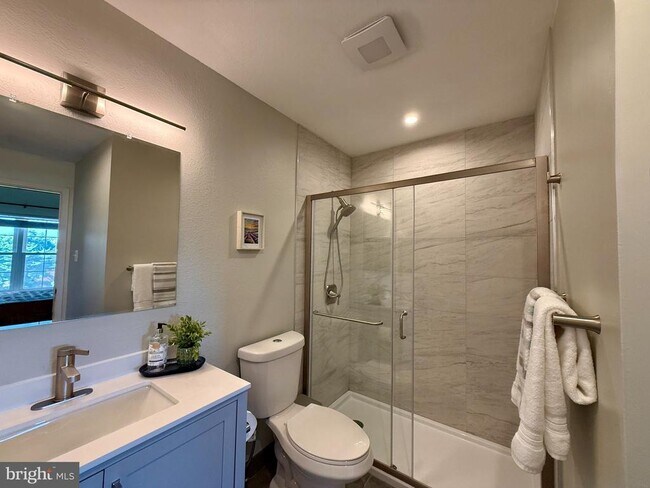 Building Photo - 3315 Wyndham Cir