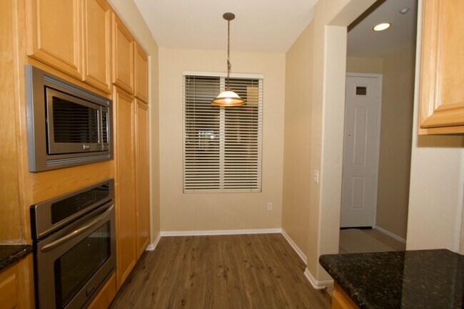 Building Photo - Carlsbad Condo West of 5 Freeway with Lagoon Views - Available June 1st!