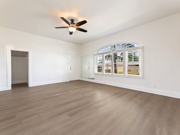 Building Photo - 6250 S Van Ness Ave