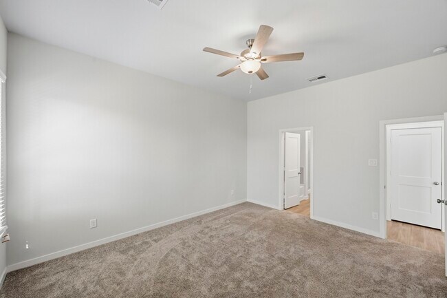 Building Photo - 21106 Armstrong County Dr