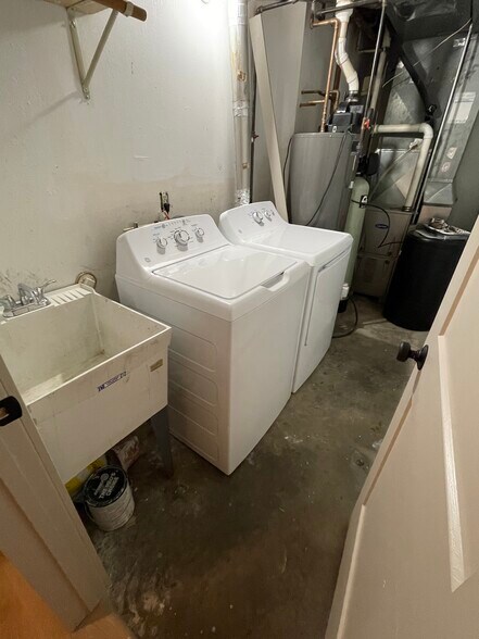 Building Photo - 2931 King James Way