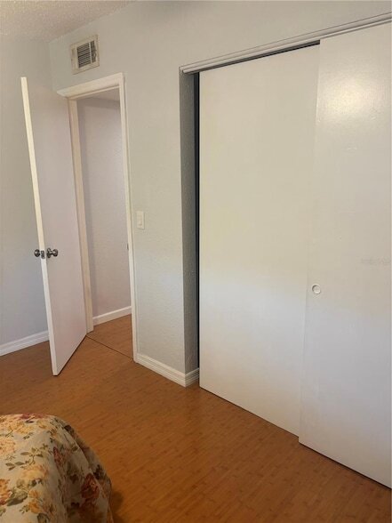 Building Photo - 6080 22nd Ave N