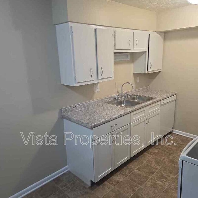 Building Photo - 4119 Glen Hill Manor Dr